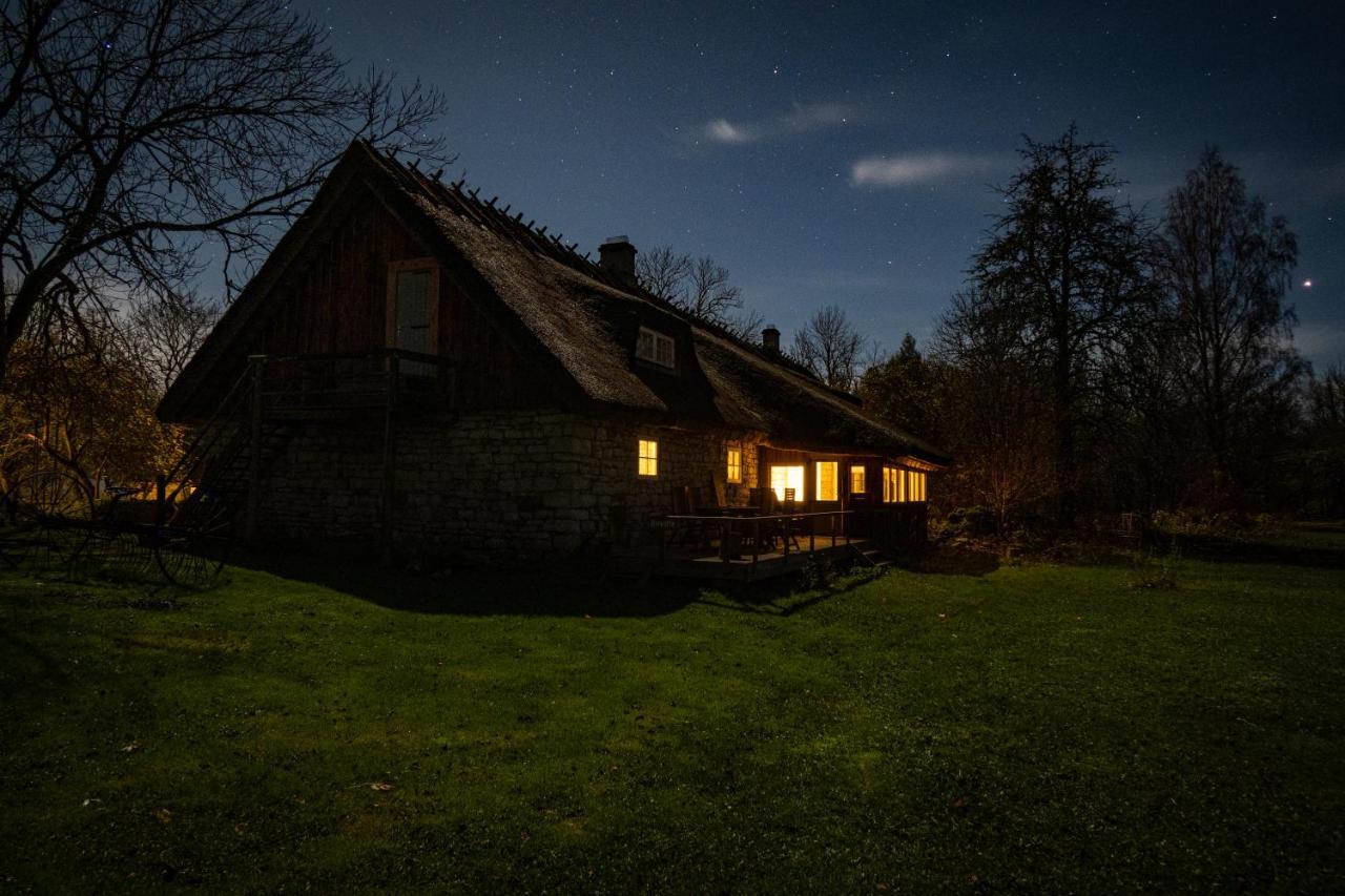 Metsara B & B Tornimae ภายนอก รูปภาพ